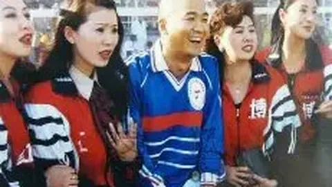 英超裁判薪酬揭秘：普通裁判年收入17-18万镑，资深裁判年薪高达25万镑